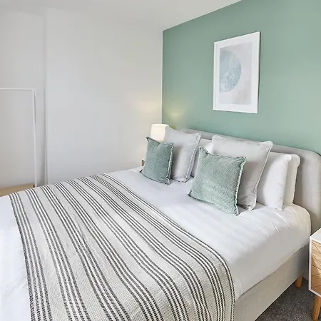Host & - Glenholme House Redcar