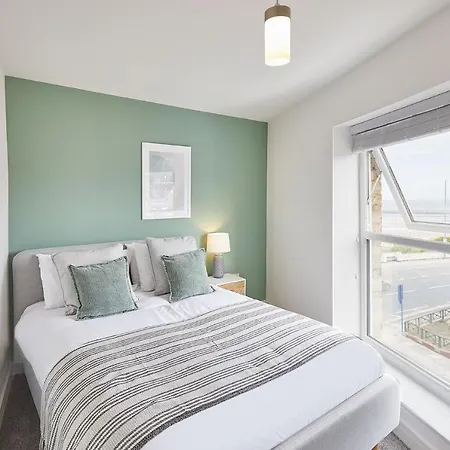 Host & - Glenholme House Redcar